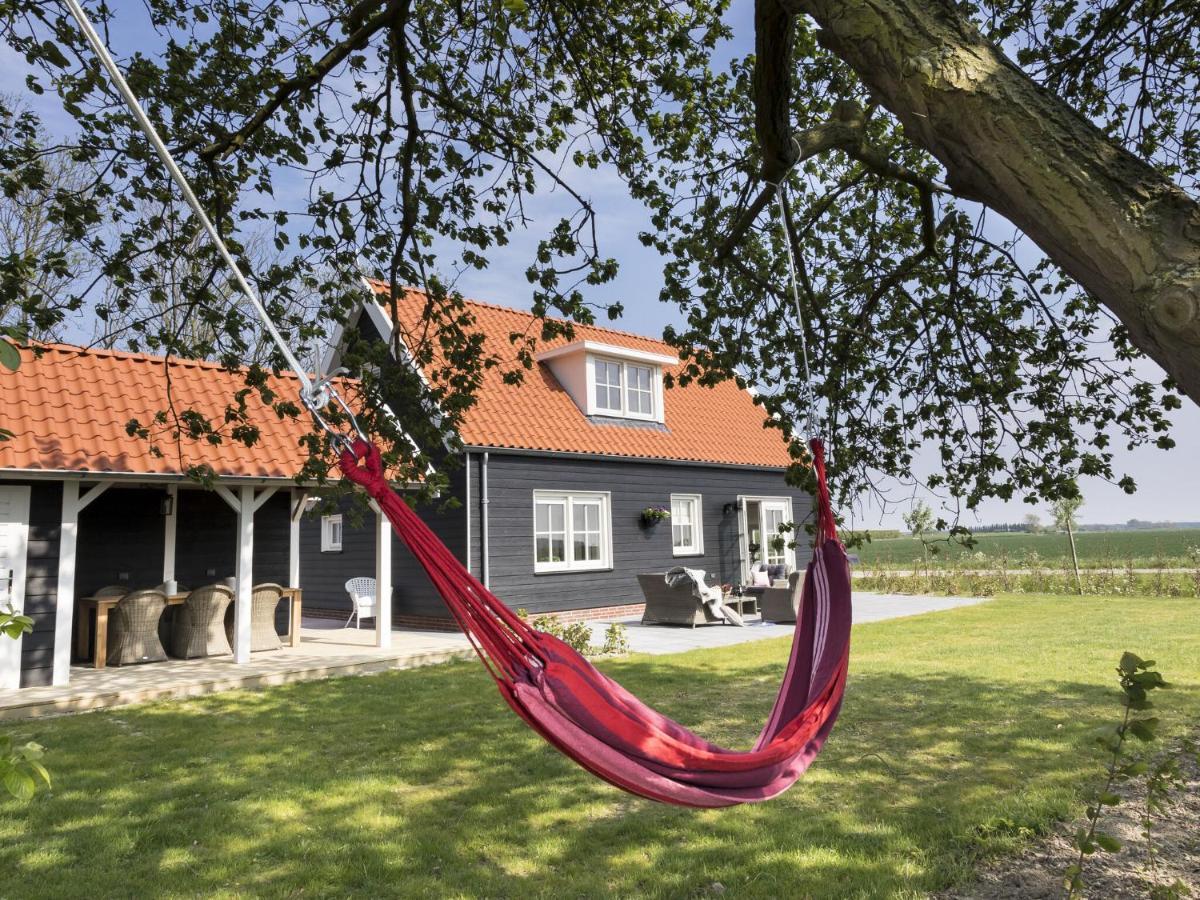 Rustic Holiday Home In Wissenkerke With Garden Exterior photo